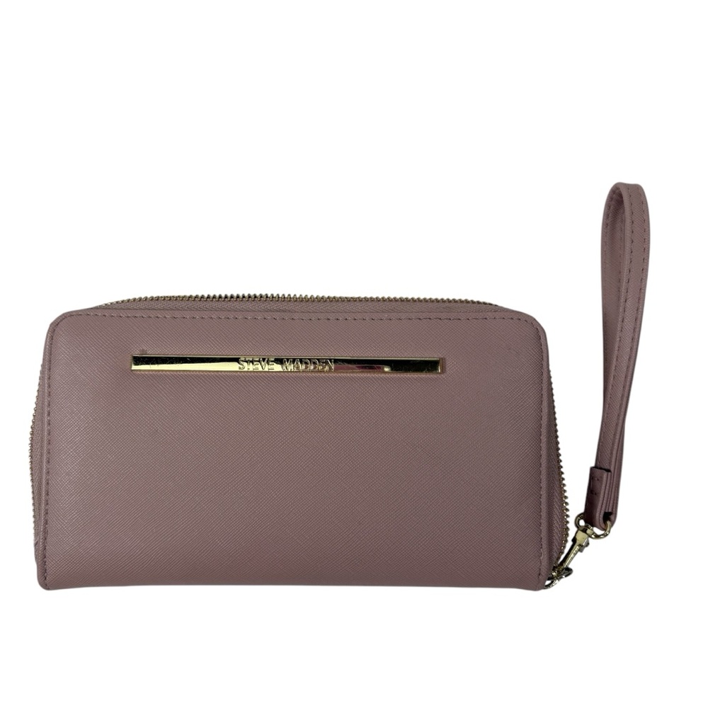 Steve Madden Light Pink Zipper Closure Wristlet Wallet
